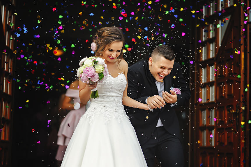 To pełne miłości zdjęcie, które wykonał fotograf ślubny Jordanów to najlepsza pamiątka ze ślubu. 028fsj